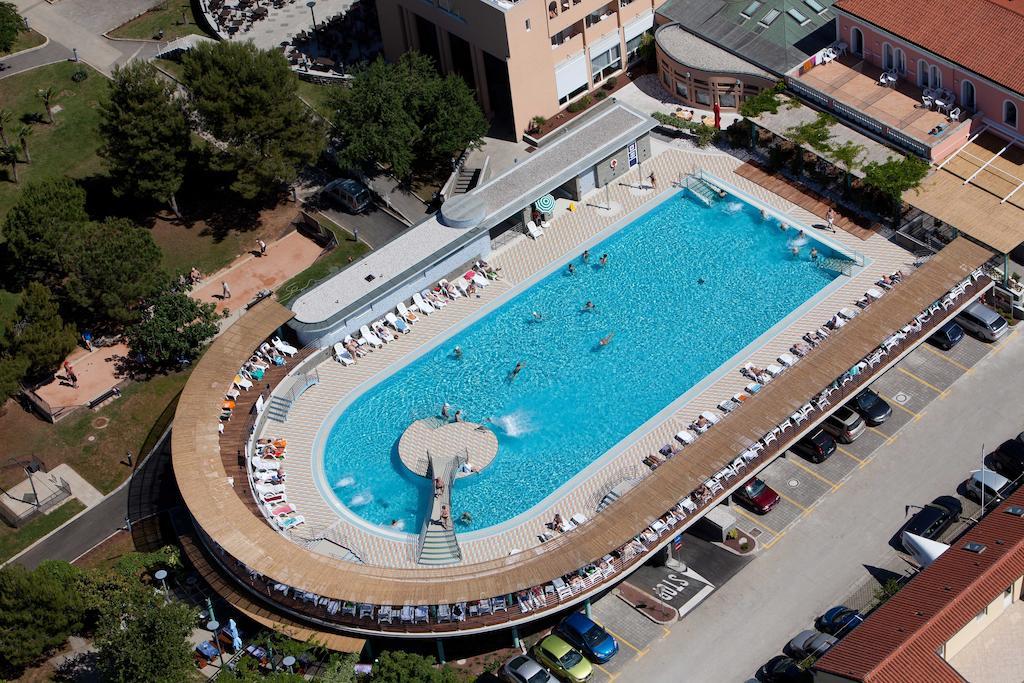 Hotel Delfin Izola Exterior foto